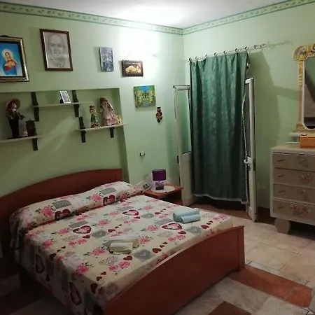 לינה וארוחת בוקר La Di Ottavia אלציו