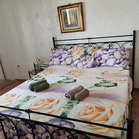 לינה וארוחת בוקר La Di Ottavia